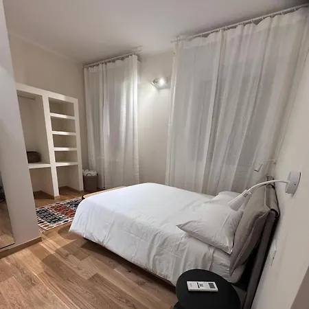 Elegant In The Heart Of Apartman Bologna
