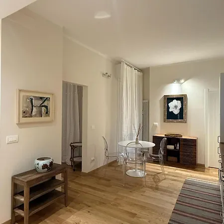 Elegant In The Heart Of Apartament Bolonia