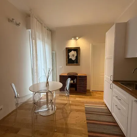 Elegant In The Heart Of * Bologne